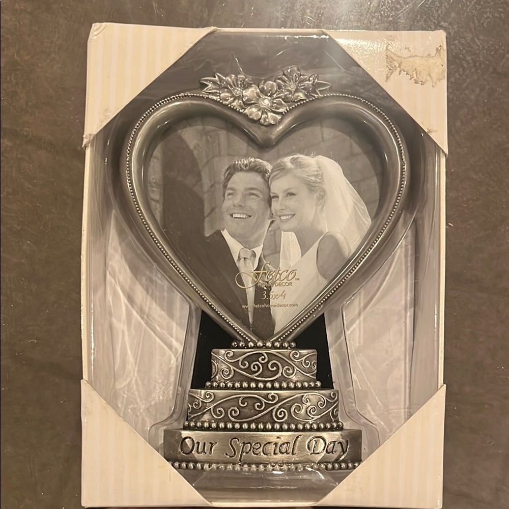 Zicco Silver Heart-Shaped Wedding Frame